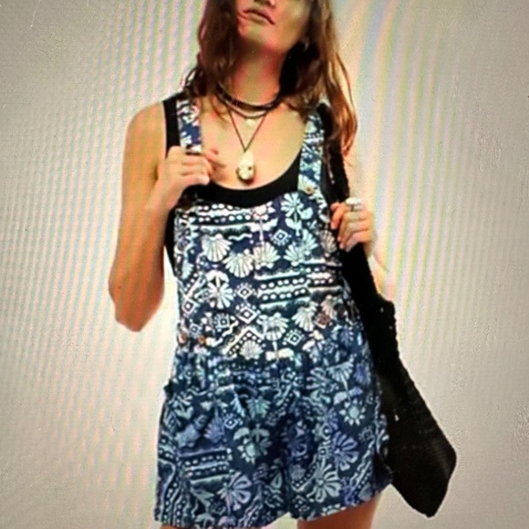 Free people short overalls - Picture 3 of 6
